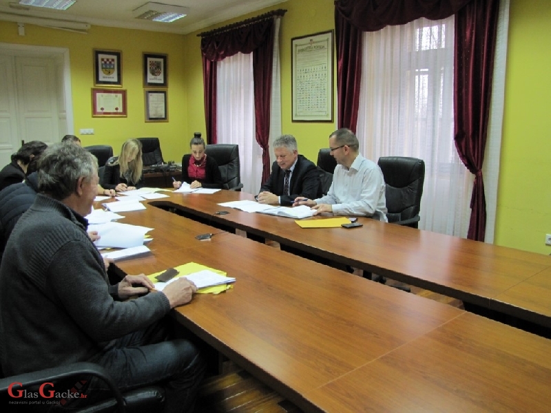 Prikupljanje prijedloga za dodjelu javnih priznanja Grada Otočca 