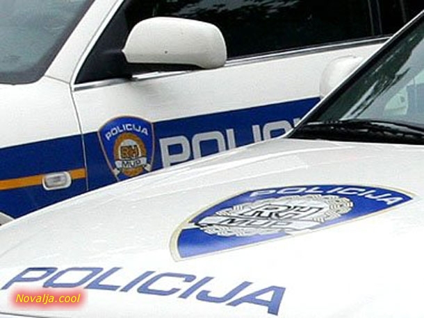 Krađa dokumenata, mobitela, novca.... Krađa dokumenata, mobitela, novca....