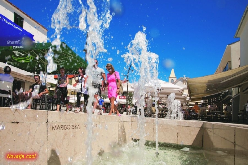 Novalja u kolovozu zabilježila 13% više turističkih dolazaka i 10% više noćenja