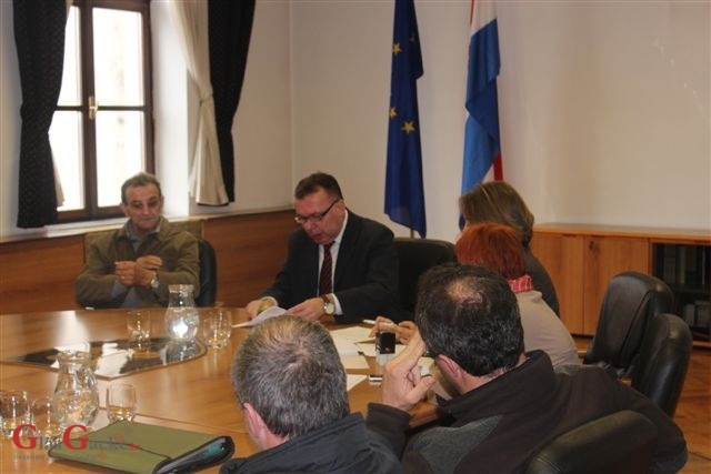 Župan Kolić i predstavnici lovoovlaštenika potpisali ugovore o sufinanciranju troškova razvoja i unapređenje lova za 2014.g.