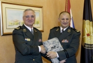 General Ostović – novi zapovjednik Hrvatske kopnene vojske General Ostović – novi zapovjednik Hrvatske kopnene vojske