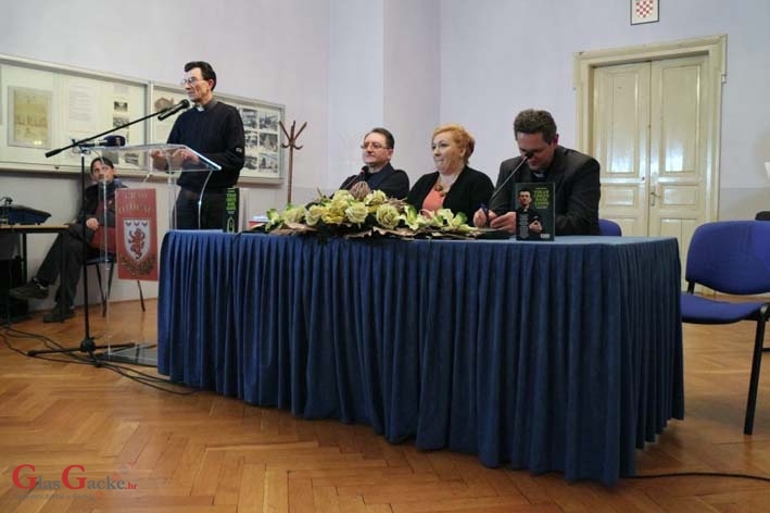 (Ne)obično predstavljena knjiga za (ne)običnog Kaćunka