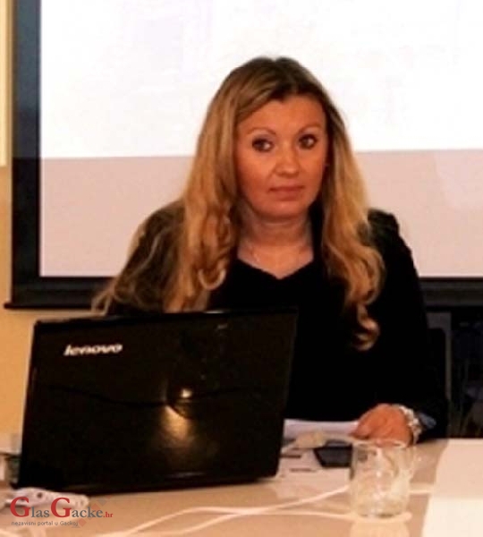 Prva izložba slika Draženke Draženović Kostelac