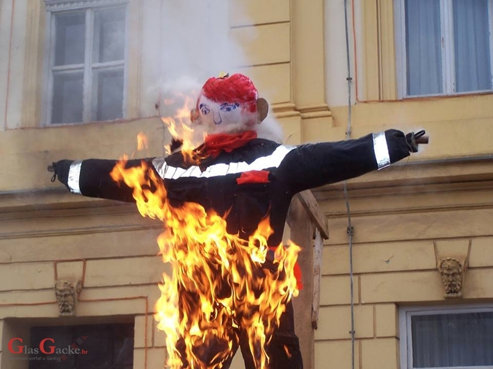 Ma kakvo mu najdenuti ime ... ma kakvo ime? ...