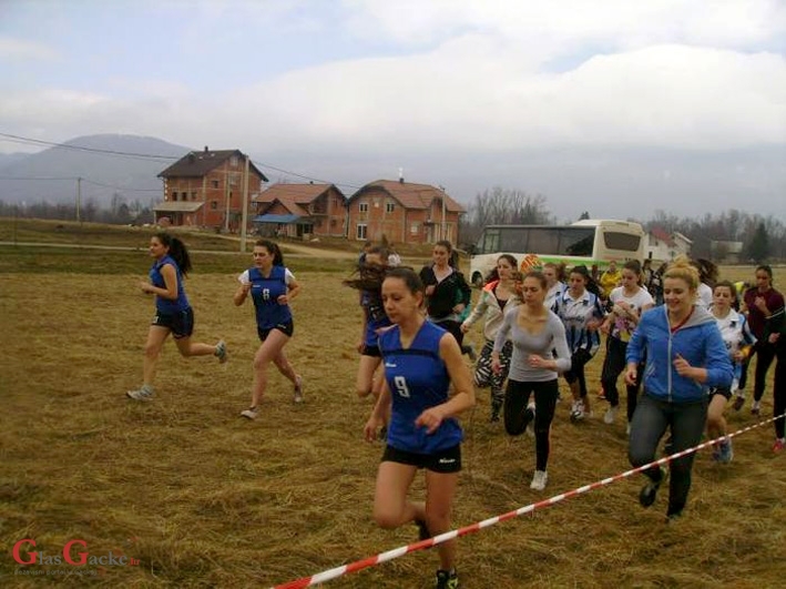 Mlade Gačanke i Gačani pobjednici u krosu u Ličko-senjskoj županiji