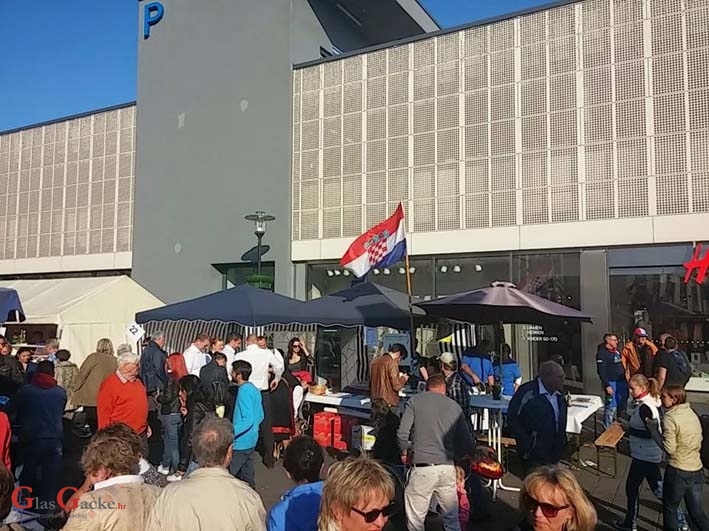 Langenfeld je "pao"