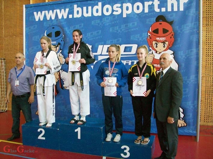 TKD Gacka na dva natjecanja, obilje medalja