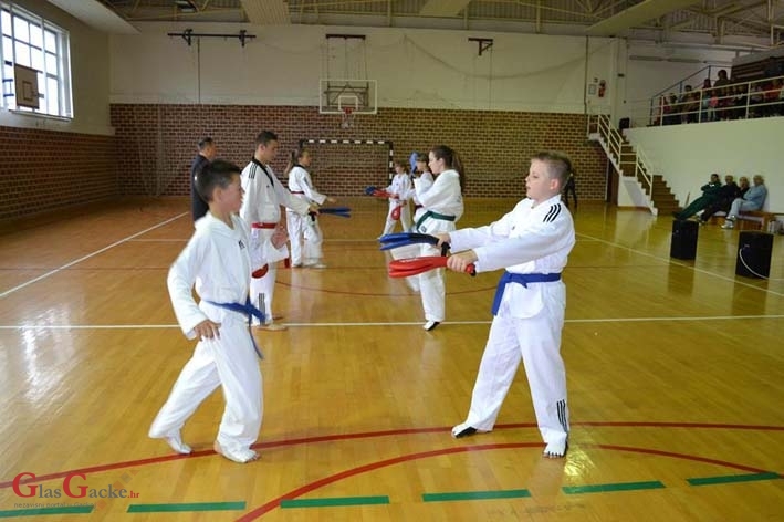Brinjaci iz Otočca odnijeli dvije vrijedne medalje