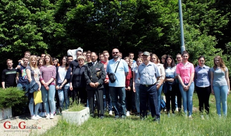 Sat povijesti o Domovinskom ratu na terenu