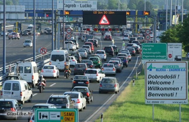 Sastanak u PU ličko-senjske u svezi turističke sezone