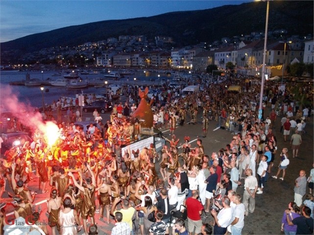 Hoće li Gačanke i Gačani na ljetni senjski karneval?