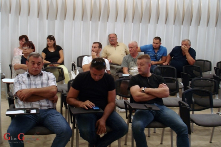 Primarnima prerađivačima drveta u Ličko-senjskoj županiji voda došla do grla