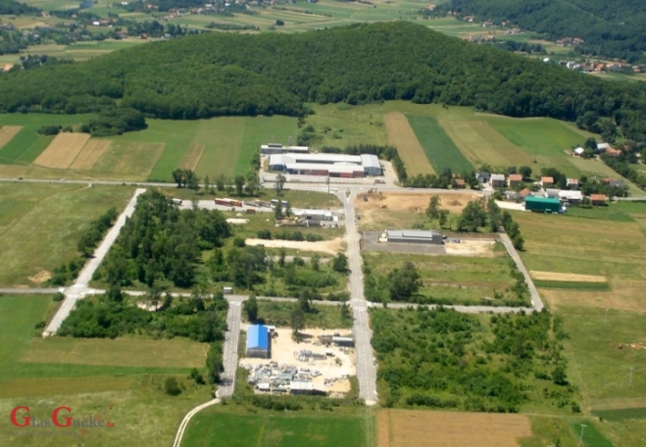 Uređenje kamp odredišta u Otočcu