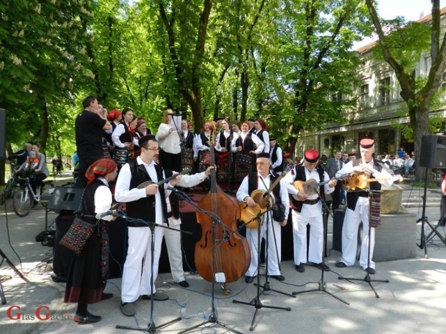 KUD Lipa iz Sinca u punoj "forci"