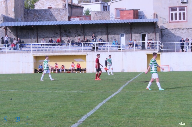 Petarda Vedrana Pečanića