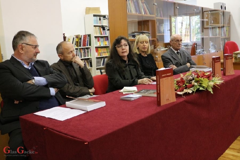Predstavljena knjiga dr.sc.Roberta Blaževića " Upravna znanost" 