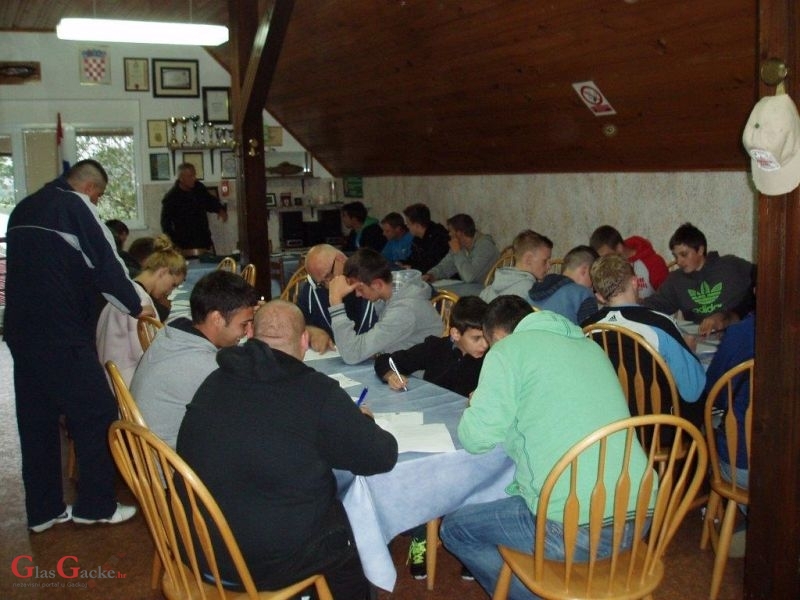 Ribolovnom ispitu pristupilo 22 kandidata 