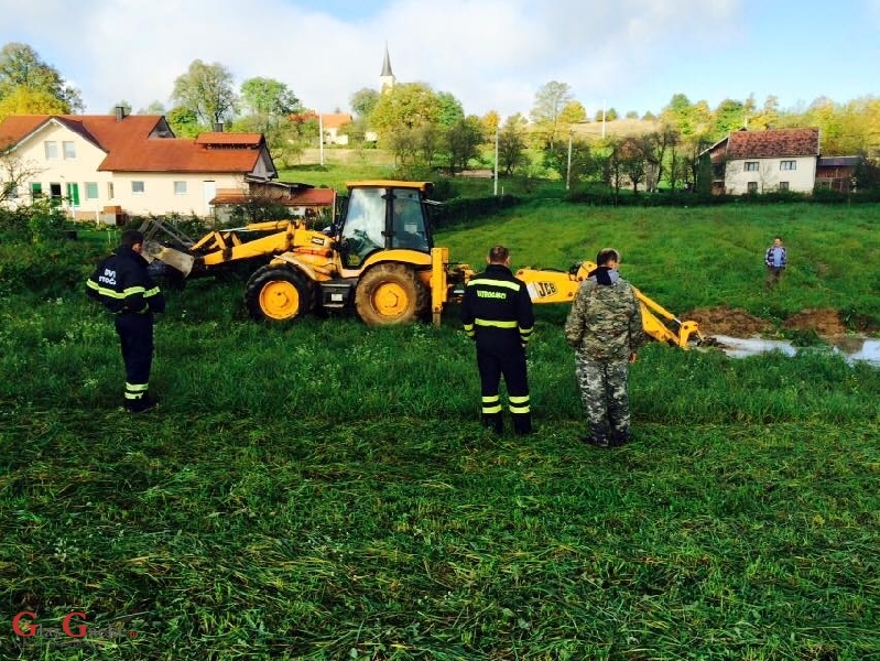 Švičani sami brane selo od poplave 