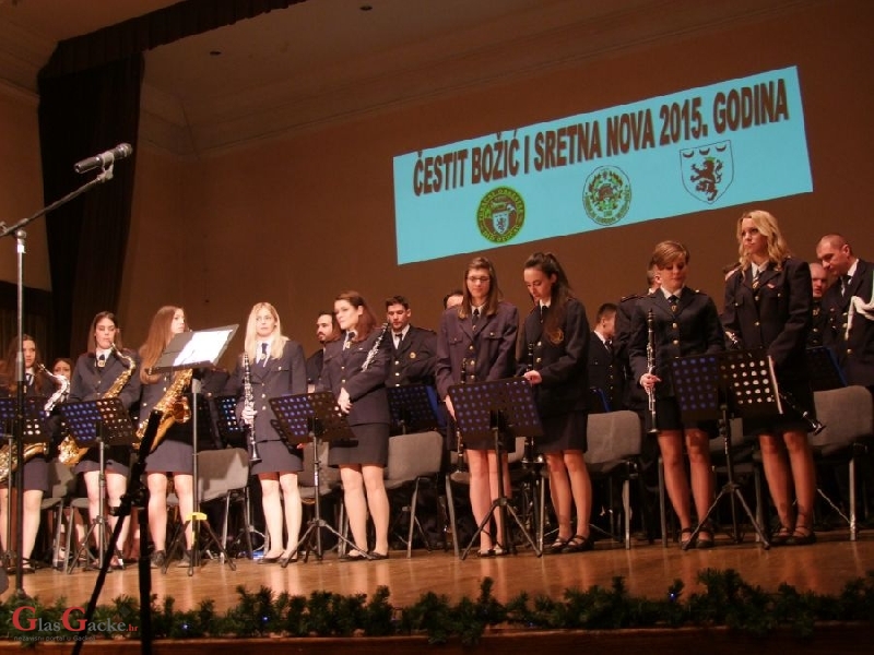 Svečano i veličanstveno - Božićni koncert puhačkog orkestra DVD-a Otočac 