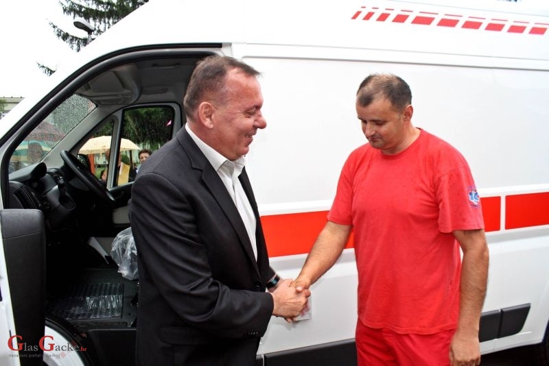 Novo sanitetsko vozilu DZ Otočac