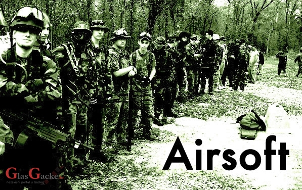 Izložba airsoft opreme u organizaciji Airsoft tima Otočac 