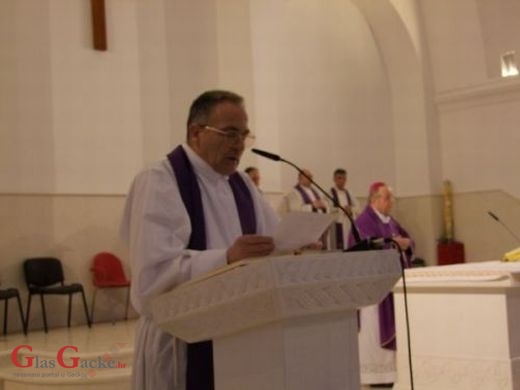 Preminuo svećenik Nikola Komušanac