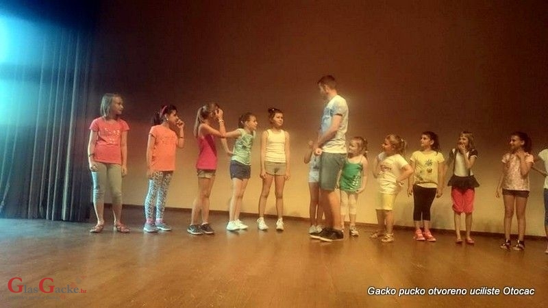 Dječje ljeto - Pjesme i plesovi Gacke i Like u GPOU-u Otočac