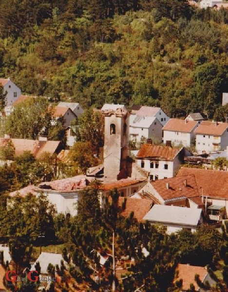 15.rujna 1991 granatirana župna crkva u Otočcu 