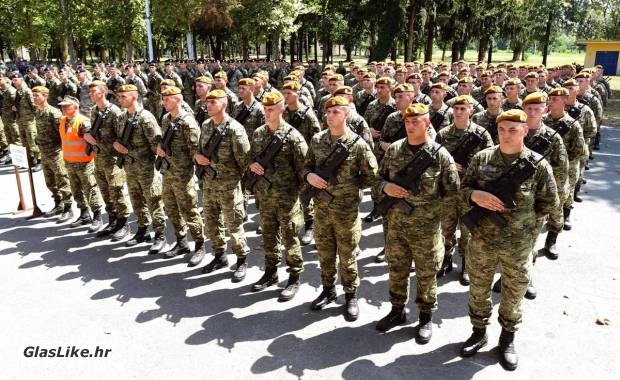 Prva zajednička vježba pješačkih i mehaniziranih postroja za mimohod 