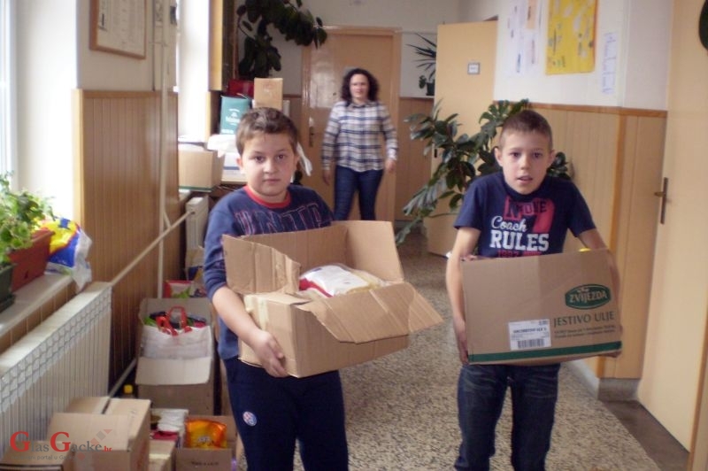 Veliko srce učenika OŠ „Luka Perković“ iz Brinja