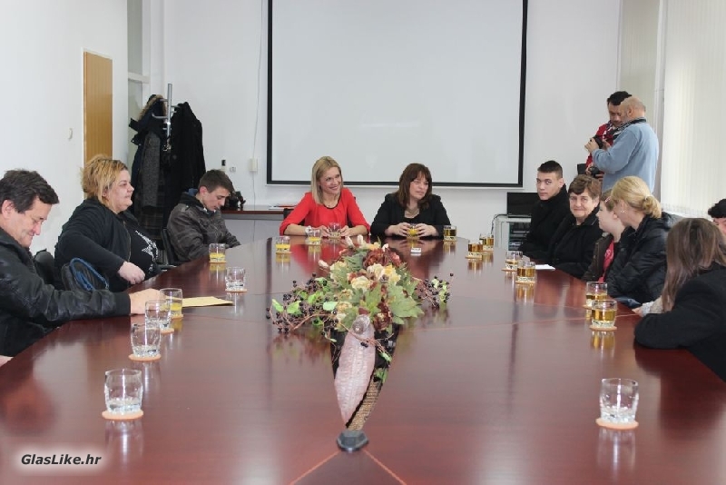 Tradicionalno darivanje djece poginulih hrvatskih branitelja 