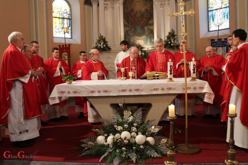 Otočac proslavio svoje nebeske zaštitnike Sv.Fabijana i Sebastijana 