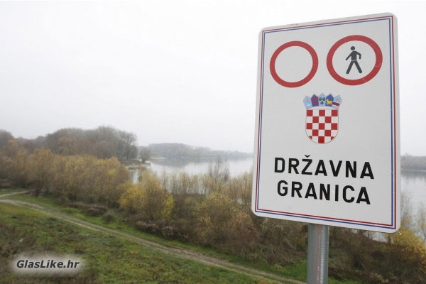 Ilegalno prešli državnu granicu Ilegalno prešli državnu granicu