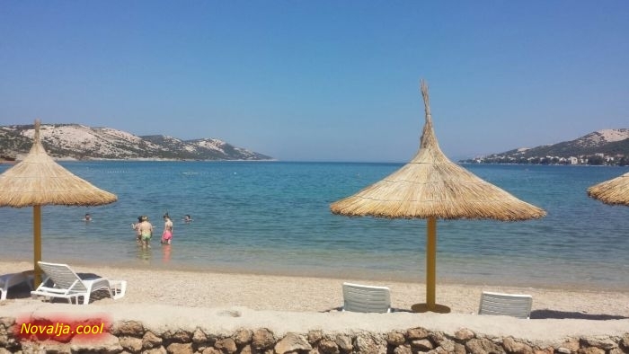 Na plaži krađa mobitela i pokušaj ubojstva 