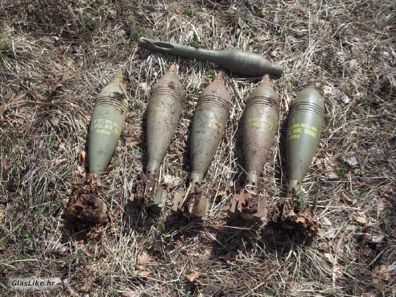 Na Velebitu pronađeno 5 minobacačkih mina