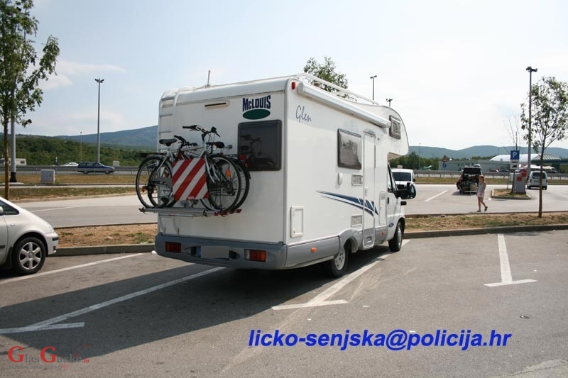 Na odmorištu A-1 provalio u kamper vozilo Na odmorištu A-1 provalio u kamper vozilo