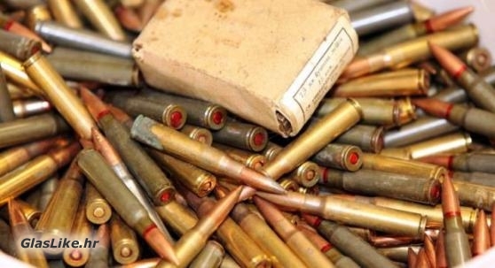 Dragovoljno predao 110 komada streljiva 