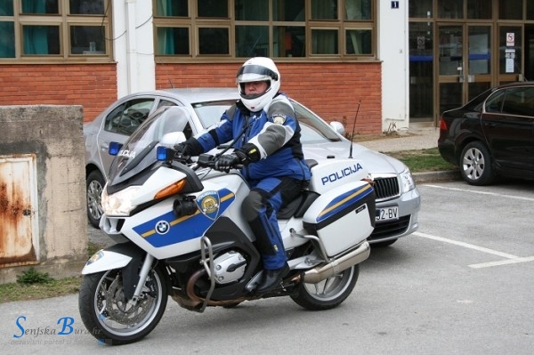 Prometna nesreća s ozljeđenim osobama u mjestu Živi Bunari 