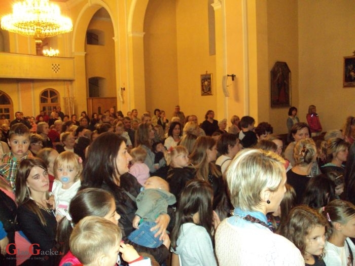 Blagdan Male Gospe i blagoslov malene djece u Otočcu