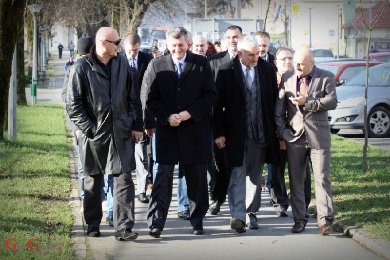 Milan Kujundžić: „ Lika je zarobljena od par pojedinaca“