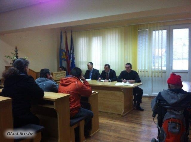 Sastanak na temu stambenog zbrinjavanja u Općini Plitvička Jezera 