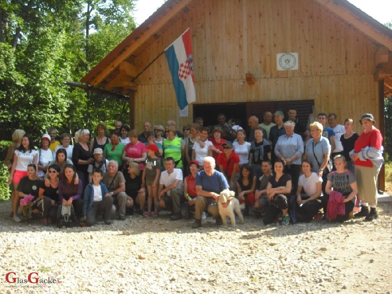 Uspješno odrađen 5. Memorijalni pohod na Korenski vrh ( 1101m)