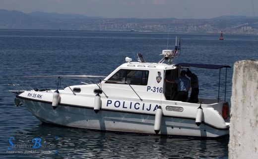 Nedozvoljeno glisiranje kod uvale Stinica 