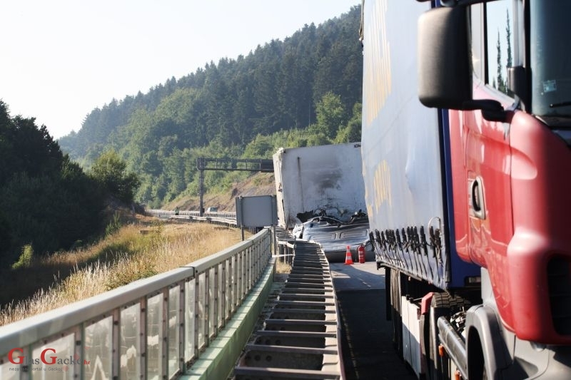 Jučer smrtno stradao mladić na A1