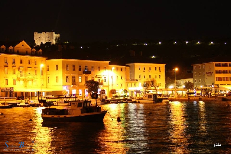 Senj noću 