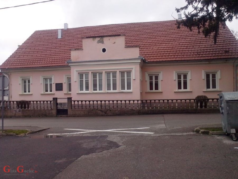 Tečaj engleskog jezika i njemačkog jezika u Srednjoj školi Otočac 