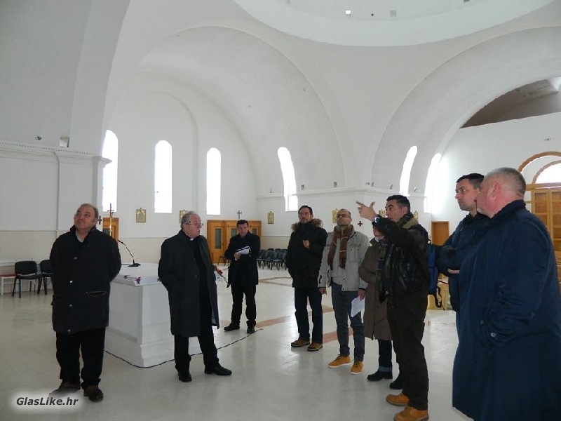 CHM na Udbini-dogovor o postavljanju kamenog reljefa-triptiha i orgulja