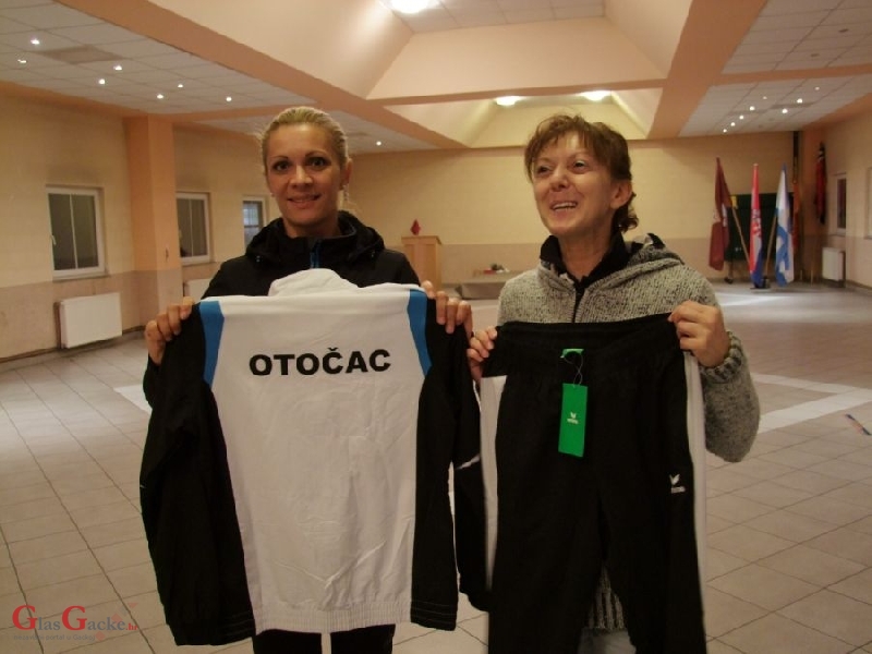 Dožupanica Ivana Tomaš uručila donaciju trenirki  