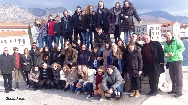Na Baškim Oštarijama 40-tak mladih na duhovnim vježbama 