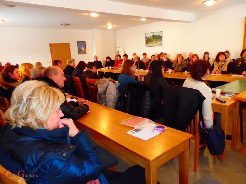 Nastavljena predavanja programa Tečaja vjere u Otočcu 